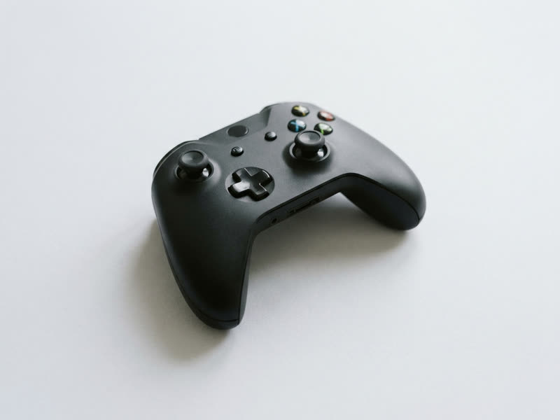Accessoires gaming — manettes et casques